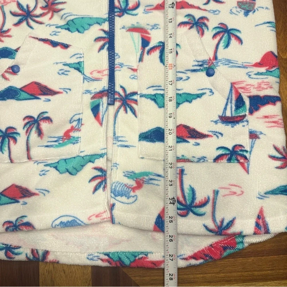 Tommy Bahama stylish cover